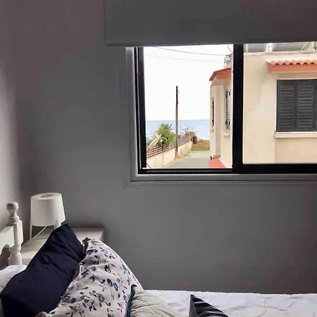 Cozy Holiday Beach House לרנקה